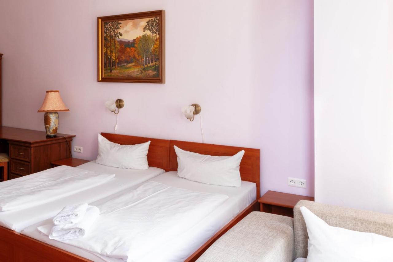 Hotel Eden Am Zoo Берлин Экстерьер фото
