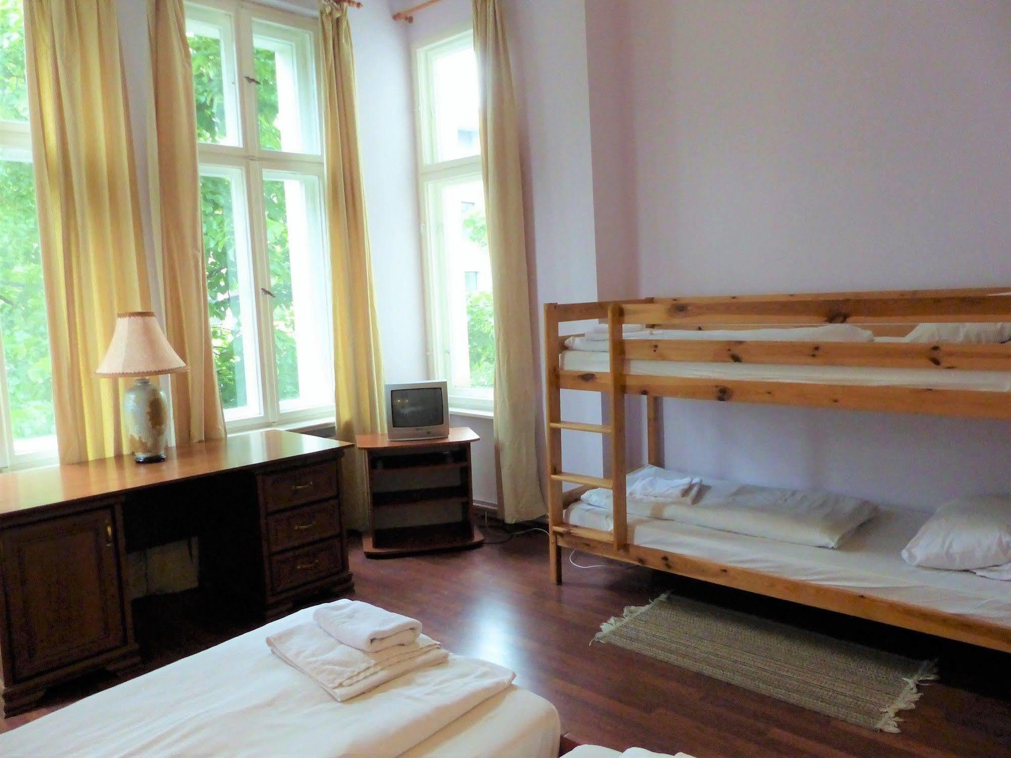 Hotel Eden Am Zoo Берлин Экстерьер фото