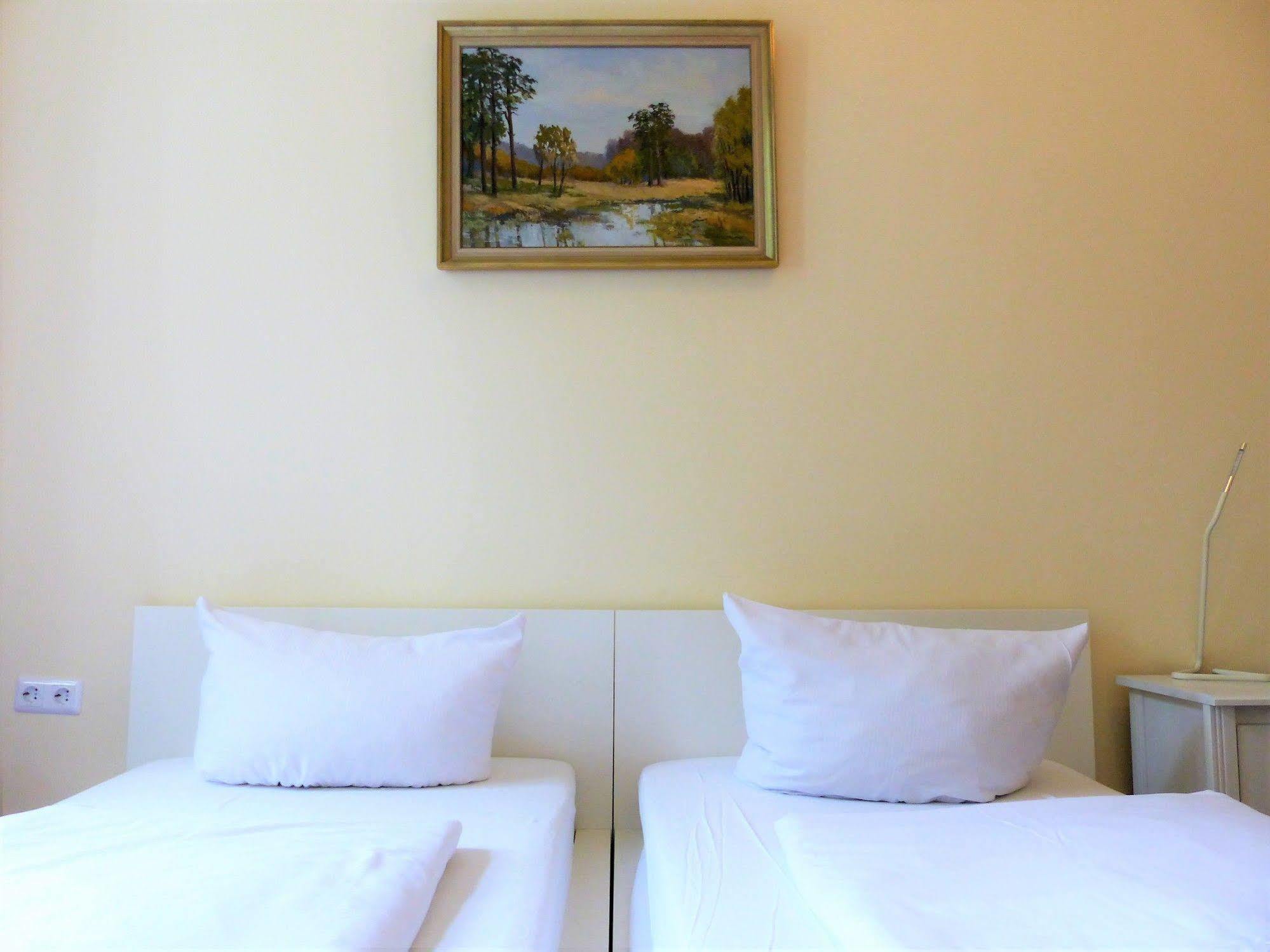 Hotel Eden Am Zoo Берлин Экстерьер фото