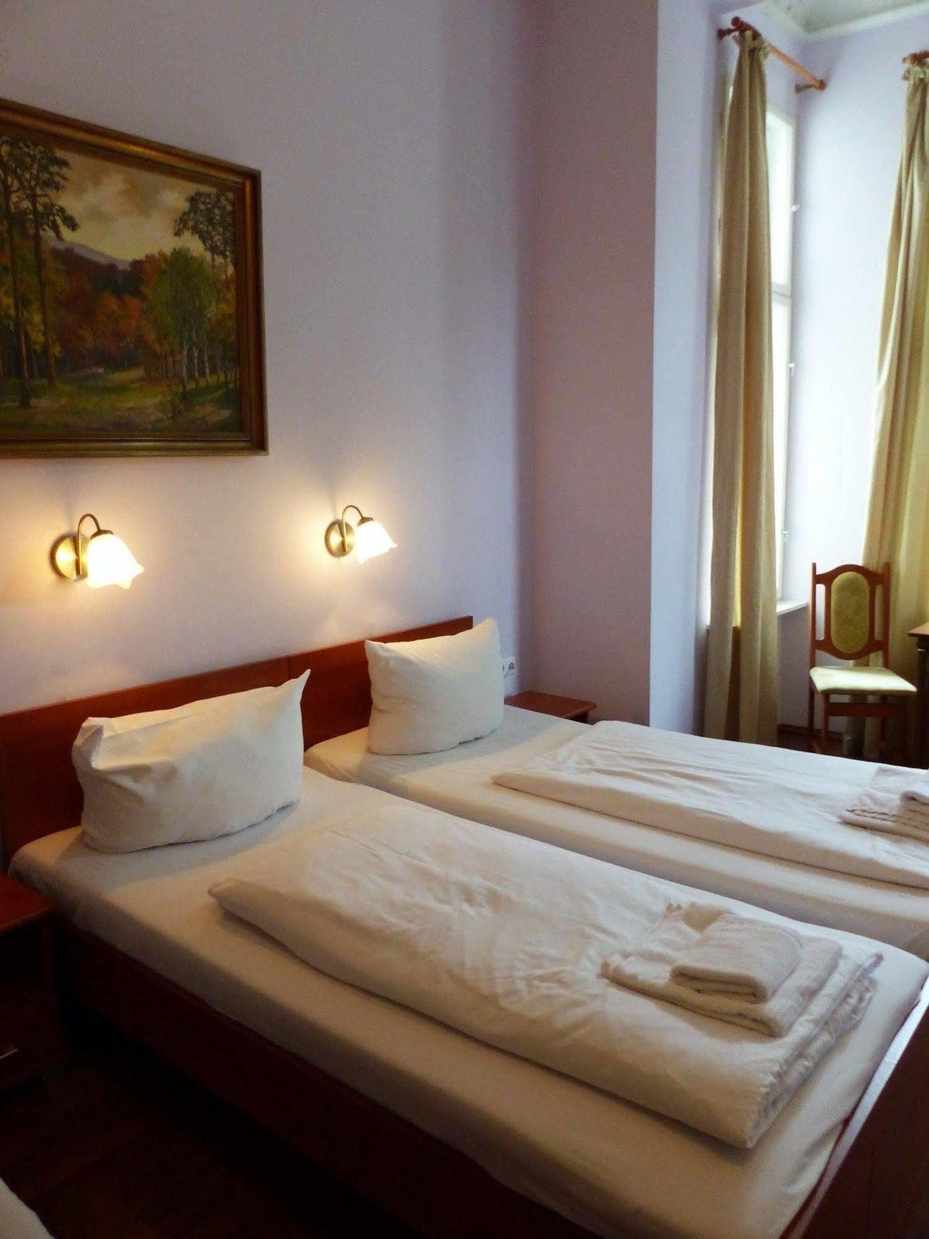 Hotel Eden Am Zoo Берлин Экстерьер фото
