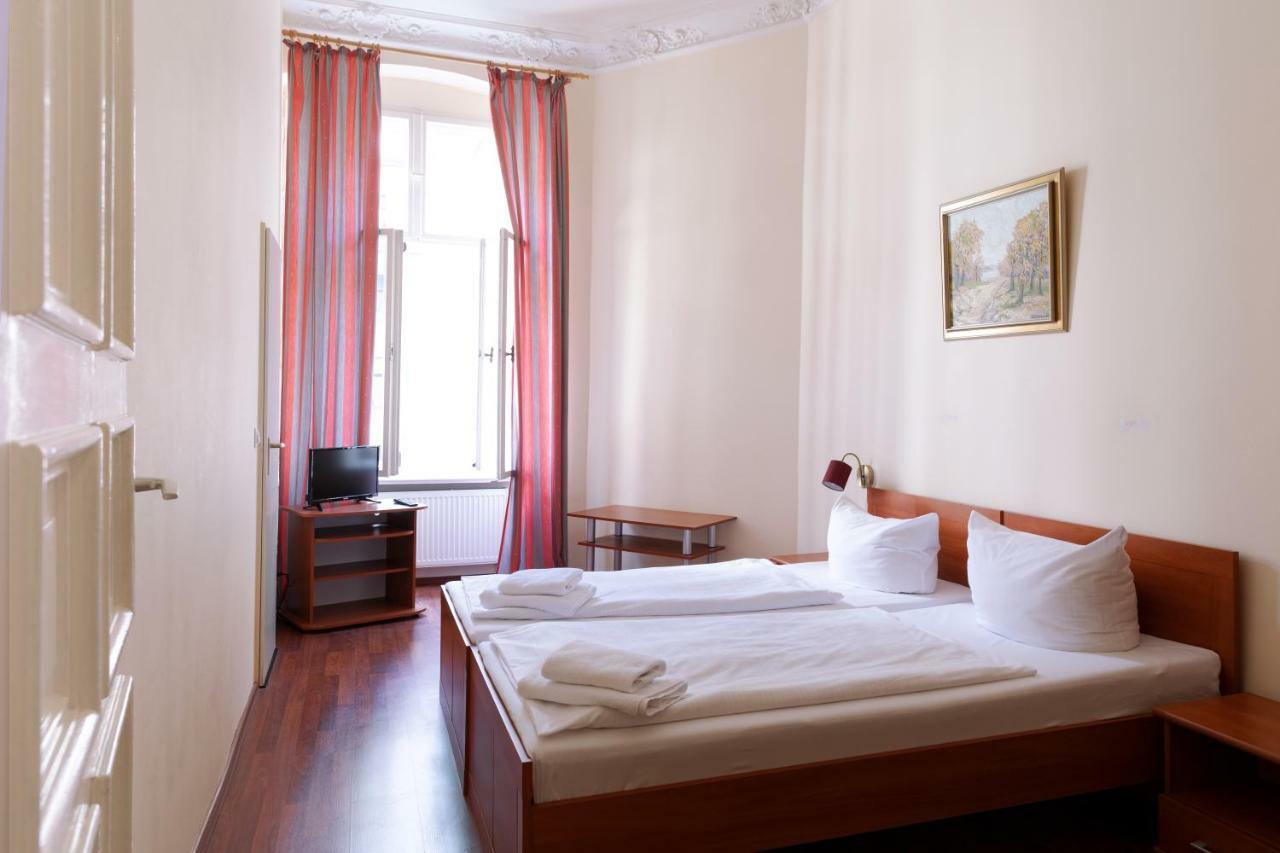 Hotel Eden Am Zoo Берлин Экстерьер фото